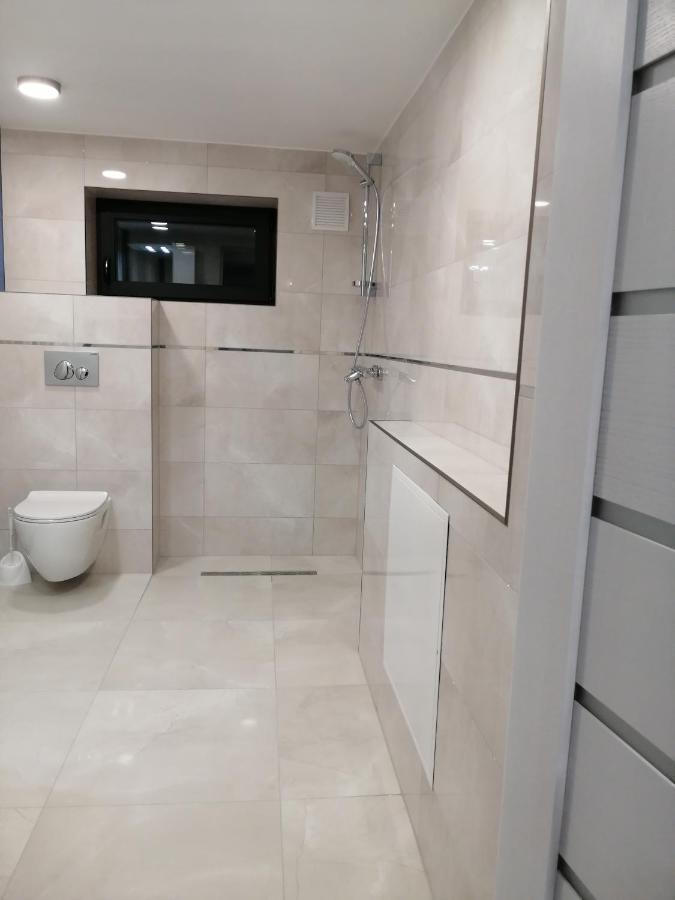 Luxury Apartment Private House And Parking Netflix ตาร์ตู ภายนอก รูปภาพ
