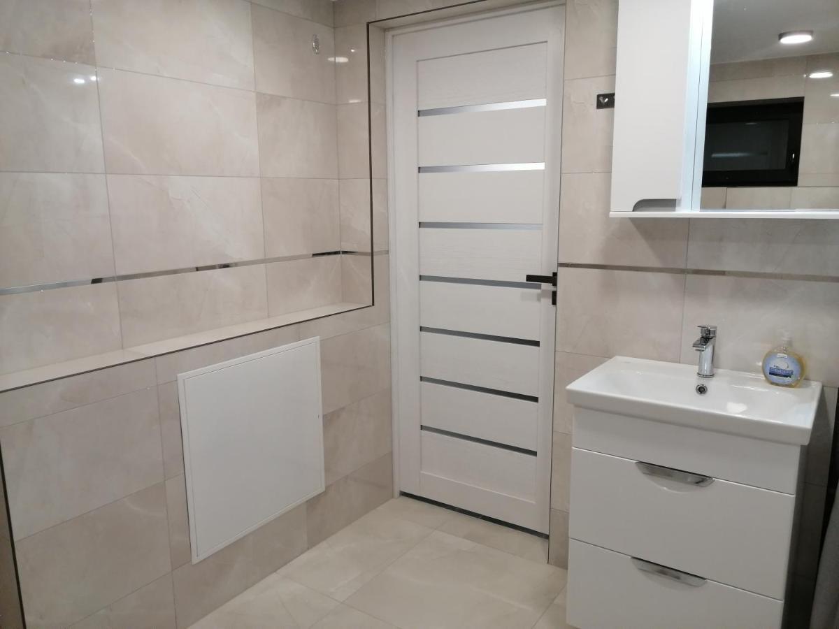 Luxury Apartment Private House And Parking Netflix ตาร์ตู ภายนอก รูปภาพ