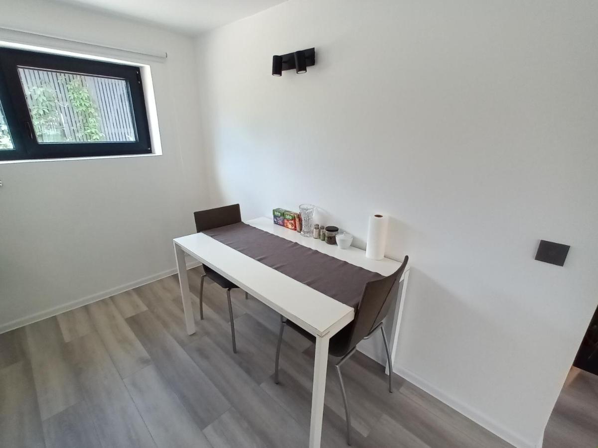 Luxury Apartment Private House And Parking Netflix ตาร์ตู ภายนอก รูปภาพ