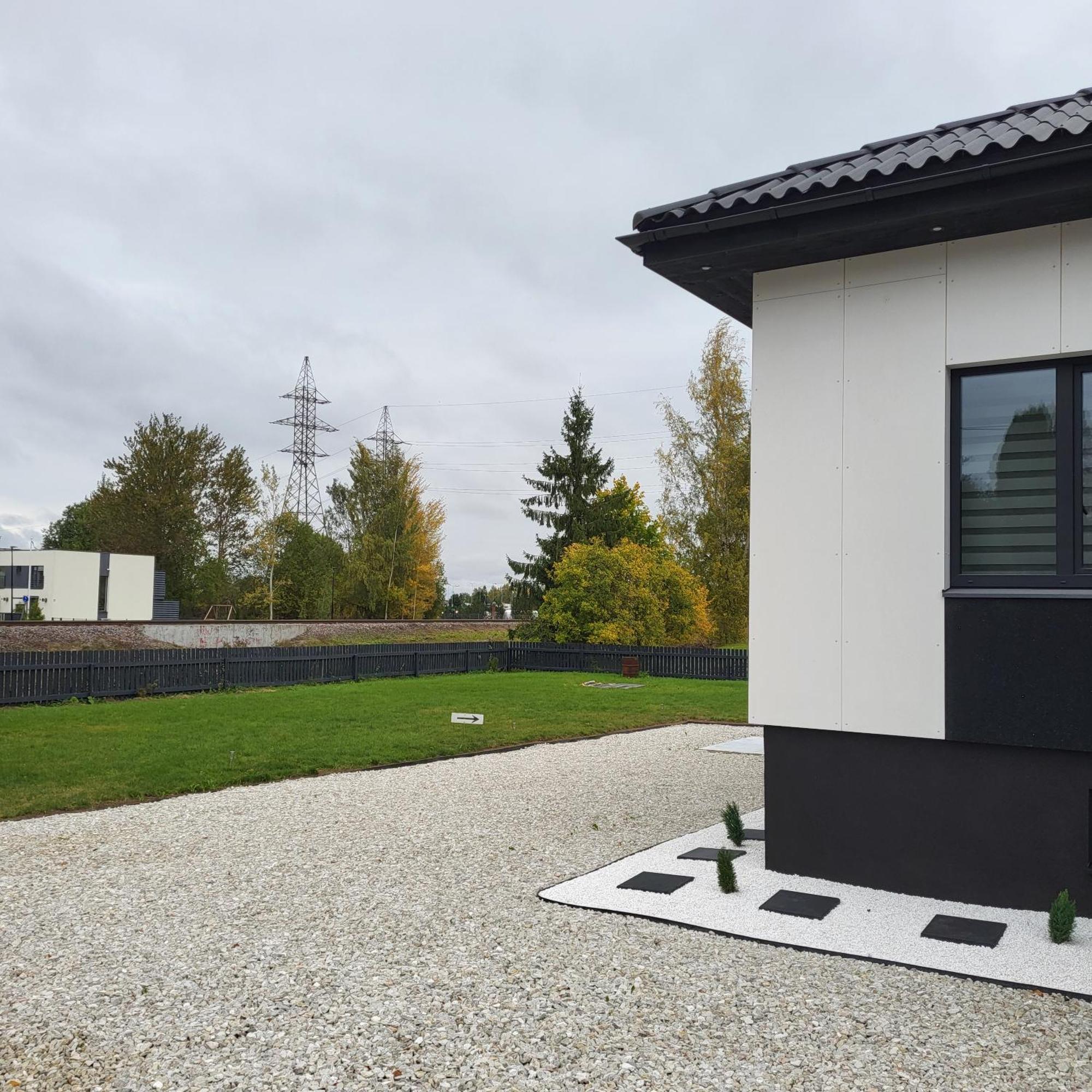 Luxury Apartment Private House And Parking Netflix ตาร์ตู ภายนอก รูปภาพ
